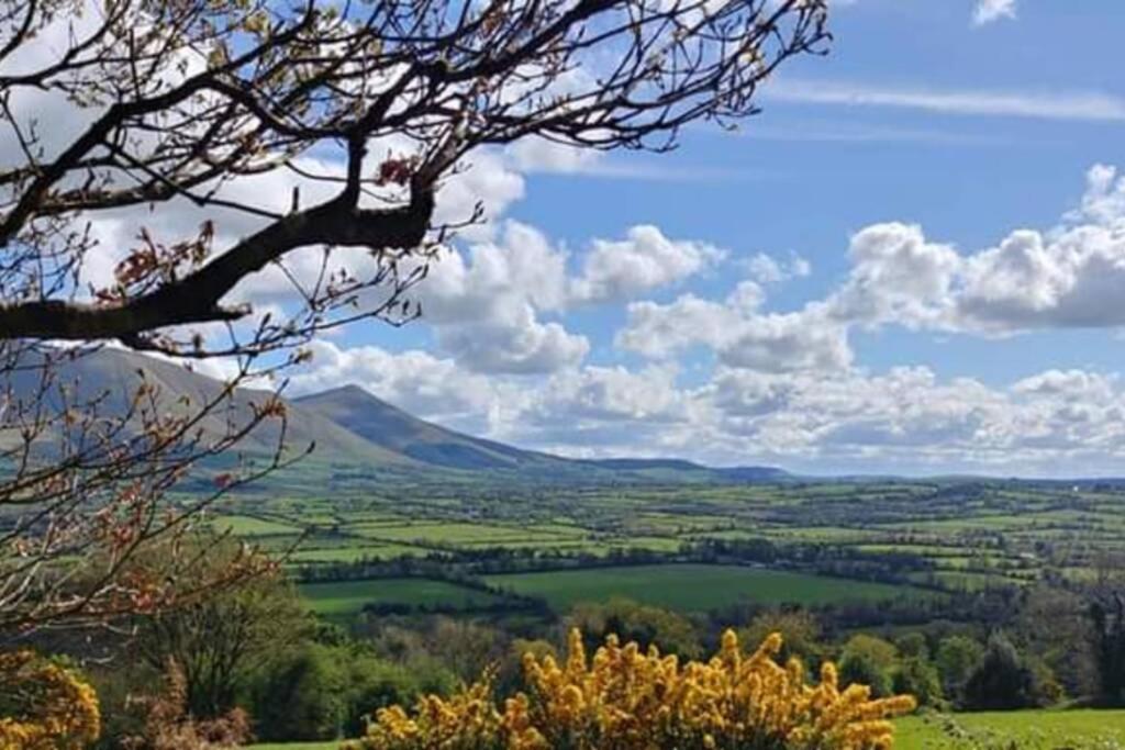 Corderry Farmhouse, Idyllic Cottage Amid 250 Acres Lisvernane Buitenkant foto